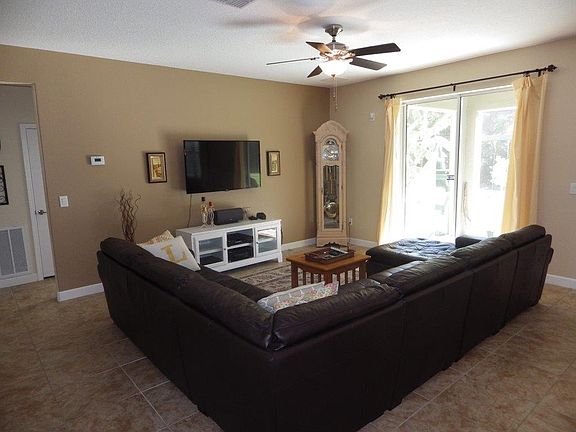 4th image of 20437 Autumn Fern Ave