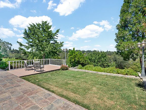 2nd image of 134 Canyon Rim Dr