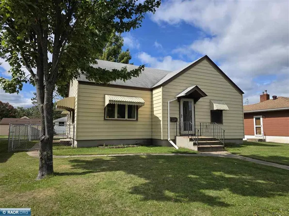 629 3rd St, Nashwauk, MN 55769