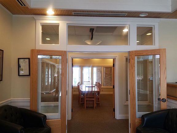 5th image of 21 Court St