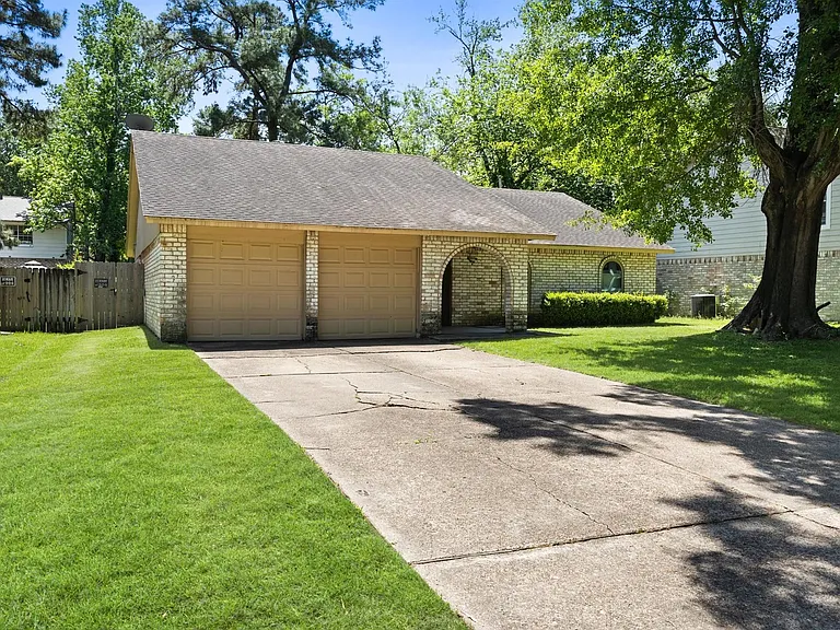 3218 Sycamore Springs Dr — Photo 3