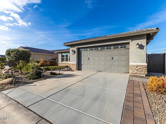 3rd image of 4608 W ACACIA Drive