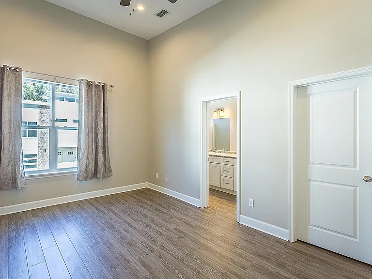 2170 Capital Cir SE #MULTIPLE — Photo 14
