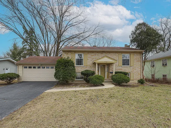 719 Webster St, Algonquin, IL 60102