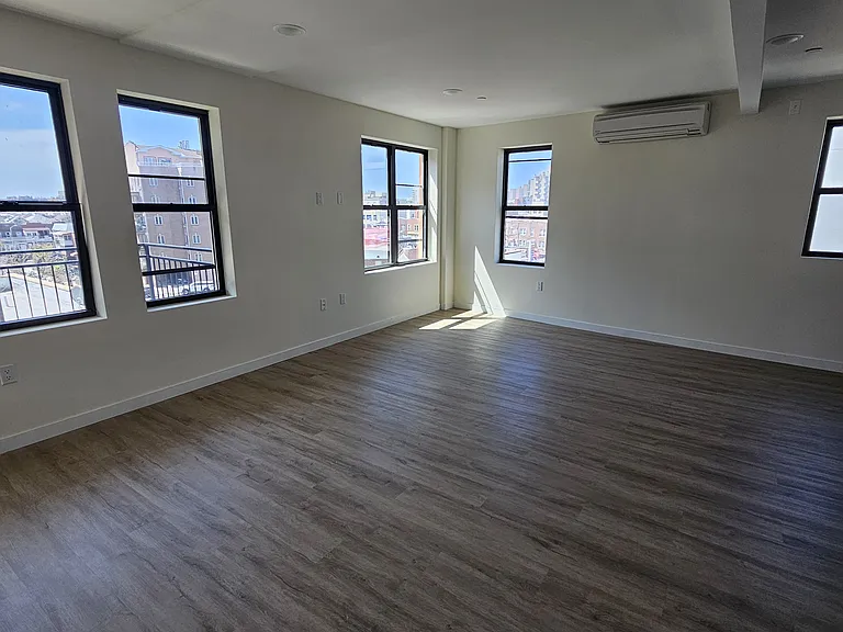 1102 Banner Ave #3L — Photo 5