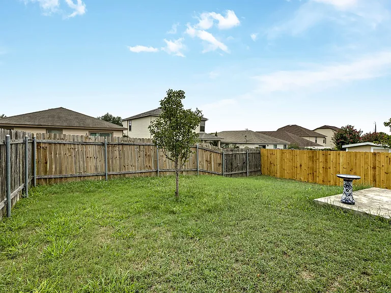 2322 Kuykendall Dr — Photo 24
