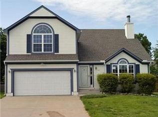 940 SE 14th Ter, Lees Summit, MO 64081