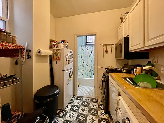 Rented by C2R Management LLC | media 5