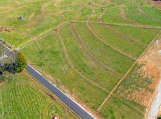 687 Hoods Academy Rd, Commerce, GA 30529