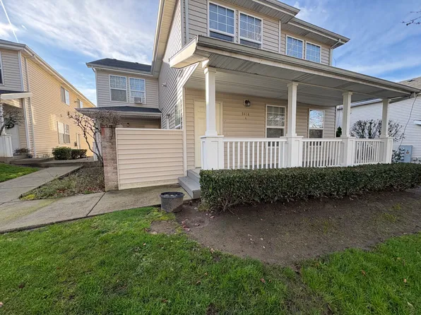 8414 NE Knott St Unit A, Portland, OR 97220