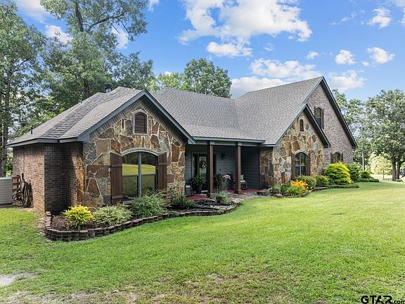 4th image of 4797 County Road 368 E