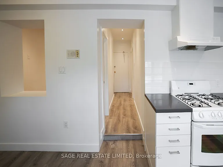 8 Brookmount Rd #2 — Photo 9