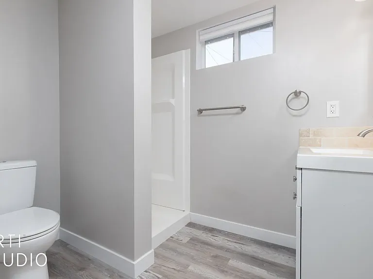 846 E McFarland St — Photo 11