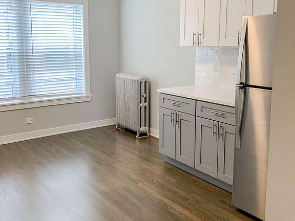 3rd image of 5137 N Wolcott Ave #3F