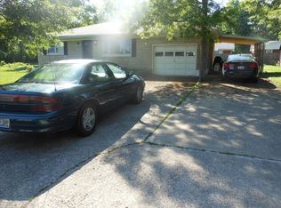 6704 Kenmore Ave, Louisville, KY 40216