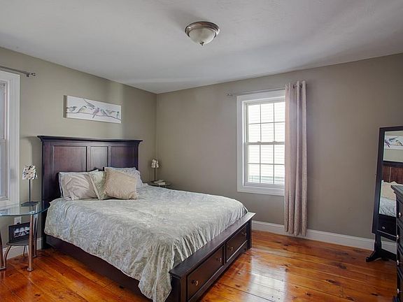 5th image of 204 Jefferson Ave #2