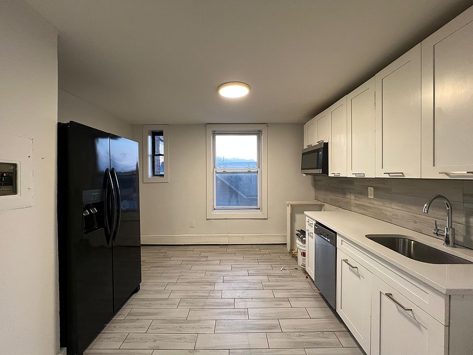 1st image of 168 Clinton Ave #12E