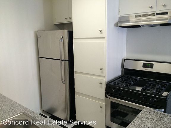 3rd image of 723 N Gramercy Pl APT 1