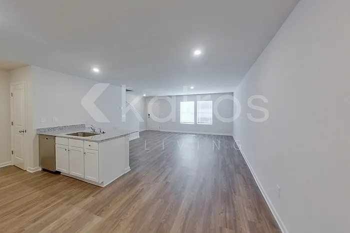 325 Ironwood Ct — Photo 5