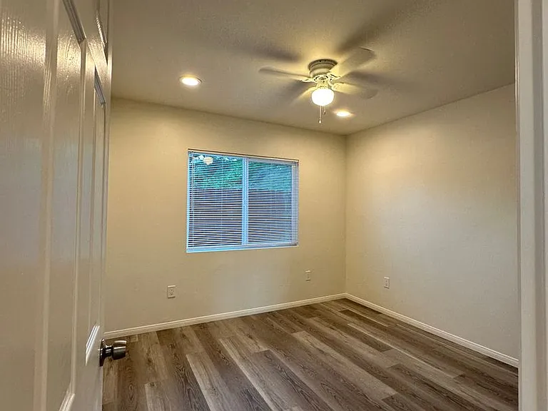 Egan Street Triplex — Photo 9