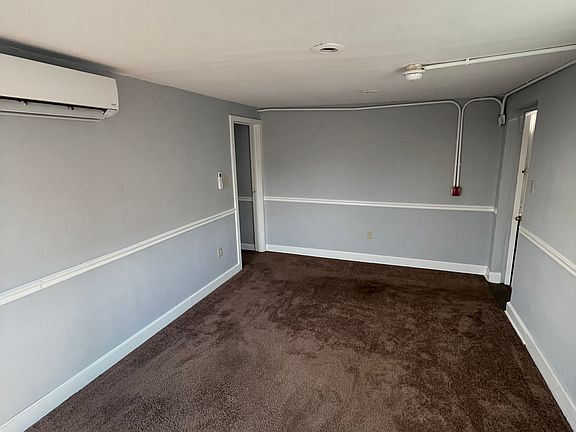 4th image of 174 Bridge St APT 5