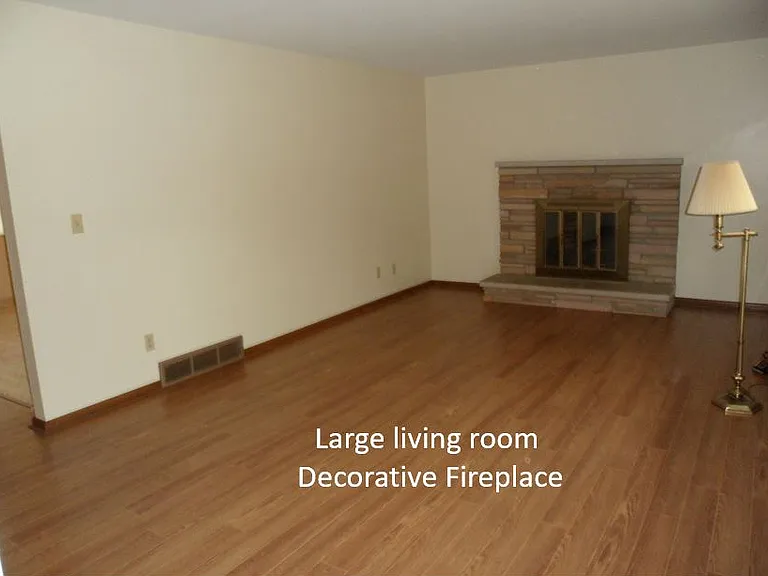 306 S Huron Ave — Photo 3