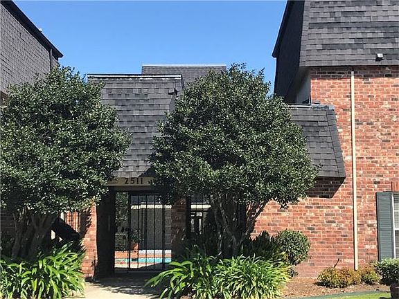 2nd image of 2511 Metairie Lawn Dr #112