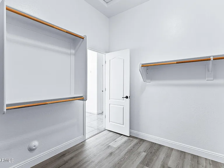 10218 E Bergeron Ave — Photo 35