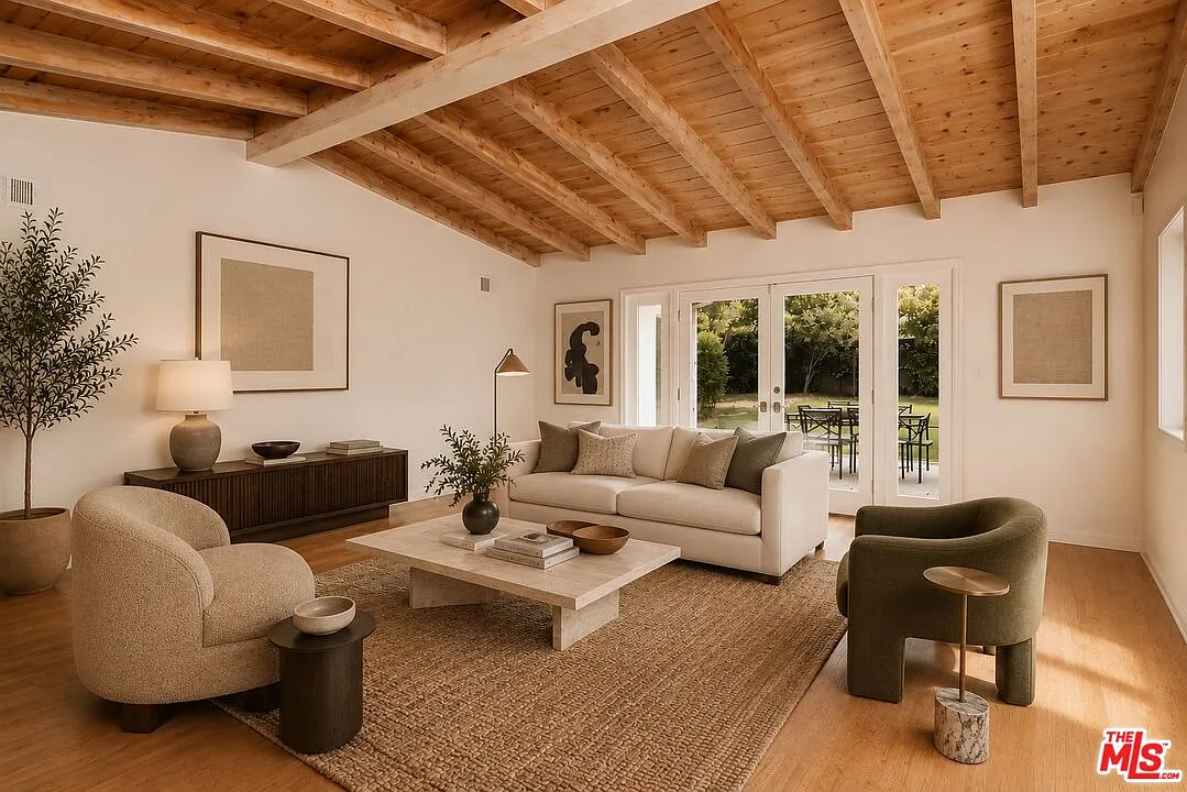 3 bed, 2.0 bath, 1760 sqft, $8,000 — Photo 4