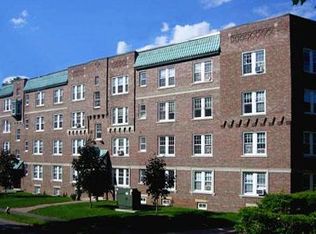 81 Prospect St APT 37, Northampton, MA 01060