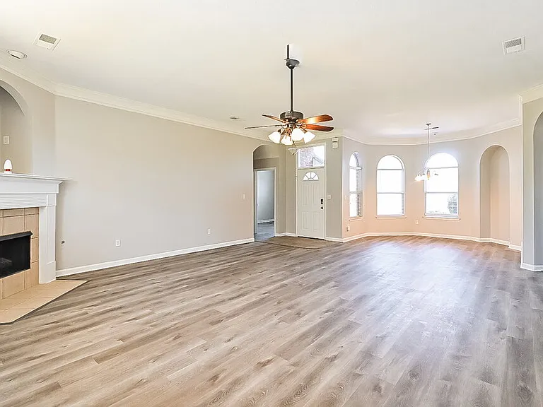 6157 Braybourne Main — Photo 6