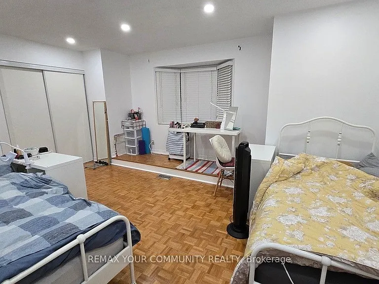 741 Caradonna Cres #25 — Photo 9