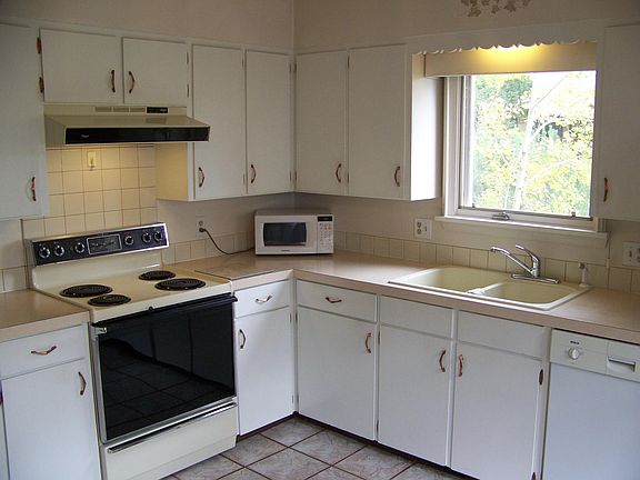 1109 - Kitchen