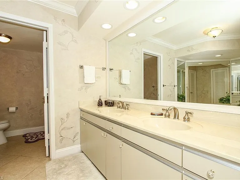 4401 Gulf Shore Blvd N #E-908 — Photo 6