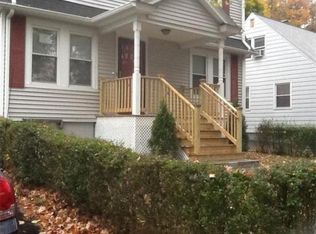14 Varnum St, Worcester, MA 01603