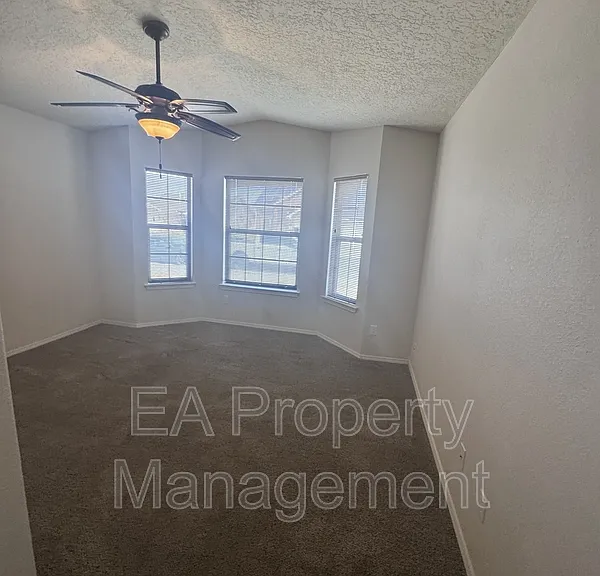 11606 Herman Roser Ave SE — Photo 16