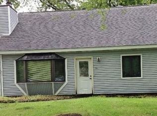 715 Baltimore Rd, Valparaiso, IN 46385