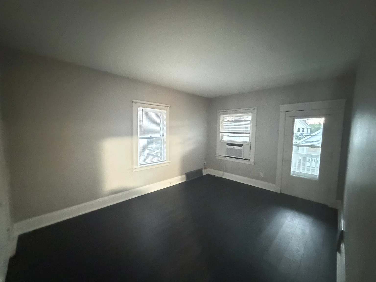 1623 Hopkins Avenue - 3 — Photo 4