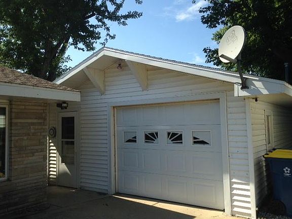 5th image of 4146 Cottage Ave
