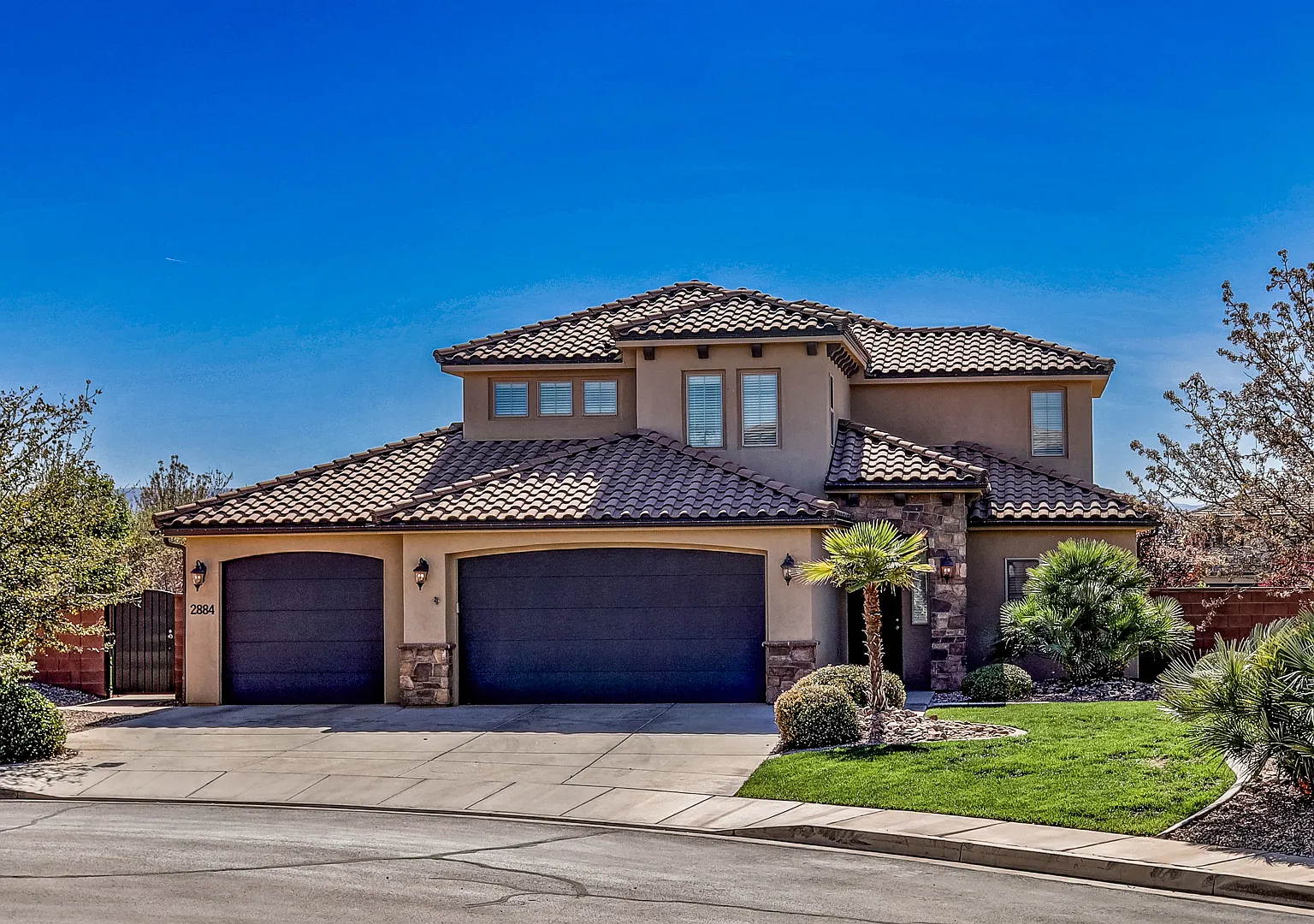 4 bed, 2.5 bath, 2545 sqft, $3,250 — Photo 1
