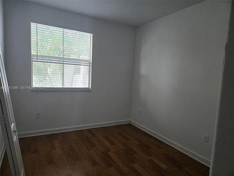 1661 SE 29th Ct #202 — Photo 5