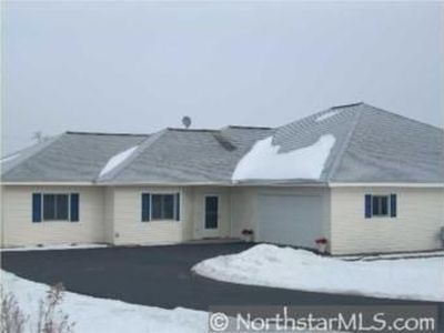 722 Waldroff Farm Rd #A, Hudson, WI, 54016