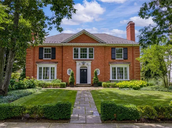 2742 Belvoir Blvd, Shaker Heights, OH 44122