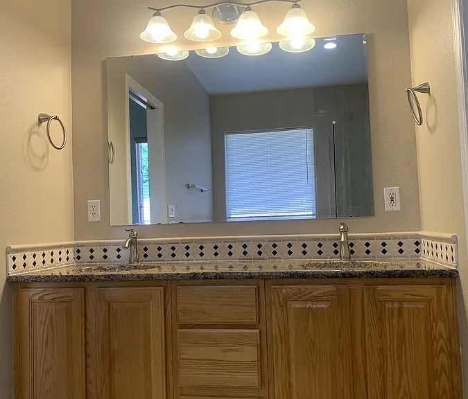 1096 N Glenabby Pl — Photo 16