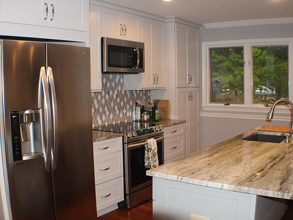 3rd image of 202 E Marshall St
