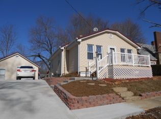310 E Walnut St, Odon, IN 47562