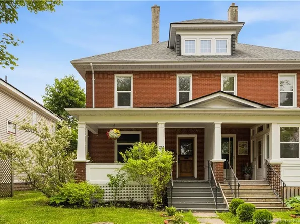 244 Cameron St, Moncton, NB E1C 5Z3