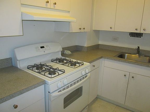 5th image of 12360 83rd Ave APT 8G