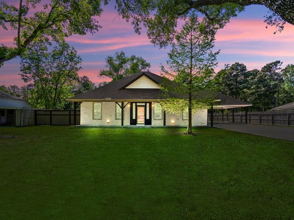 30619 McKinney Dr, Tomball, TX 77375