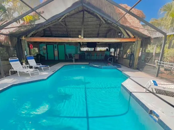 1812 SE Hideaway Circle, Port St Lucie, FL 34952